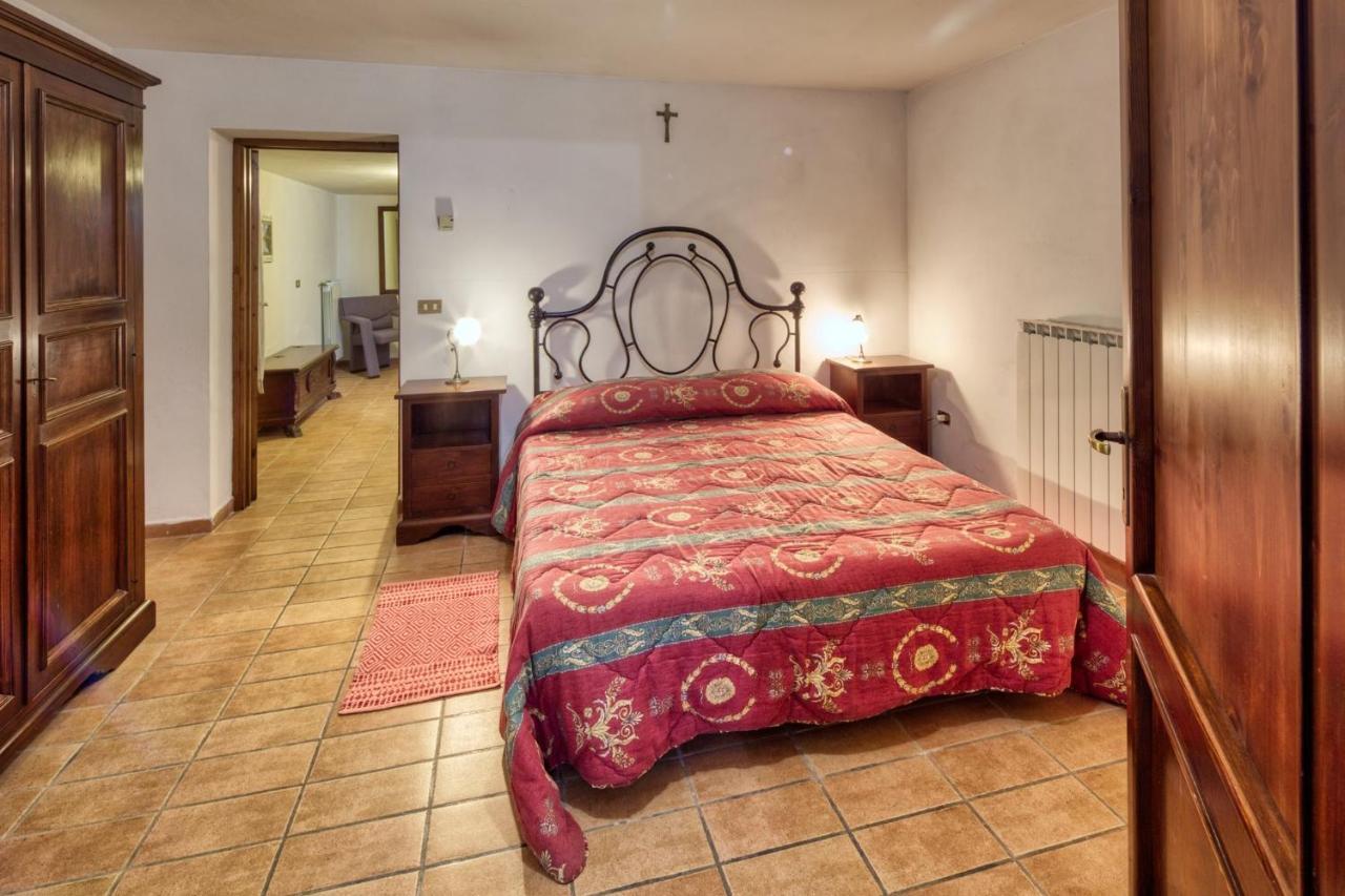גוביו Agriturismo Casella Del Piano מראה חיצוני תמונה