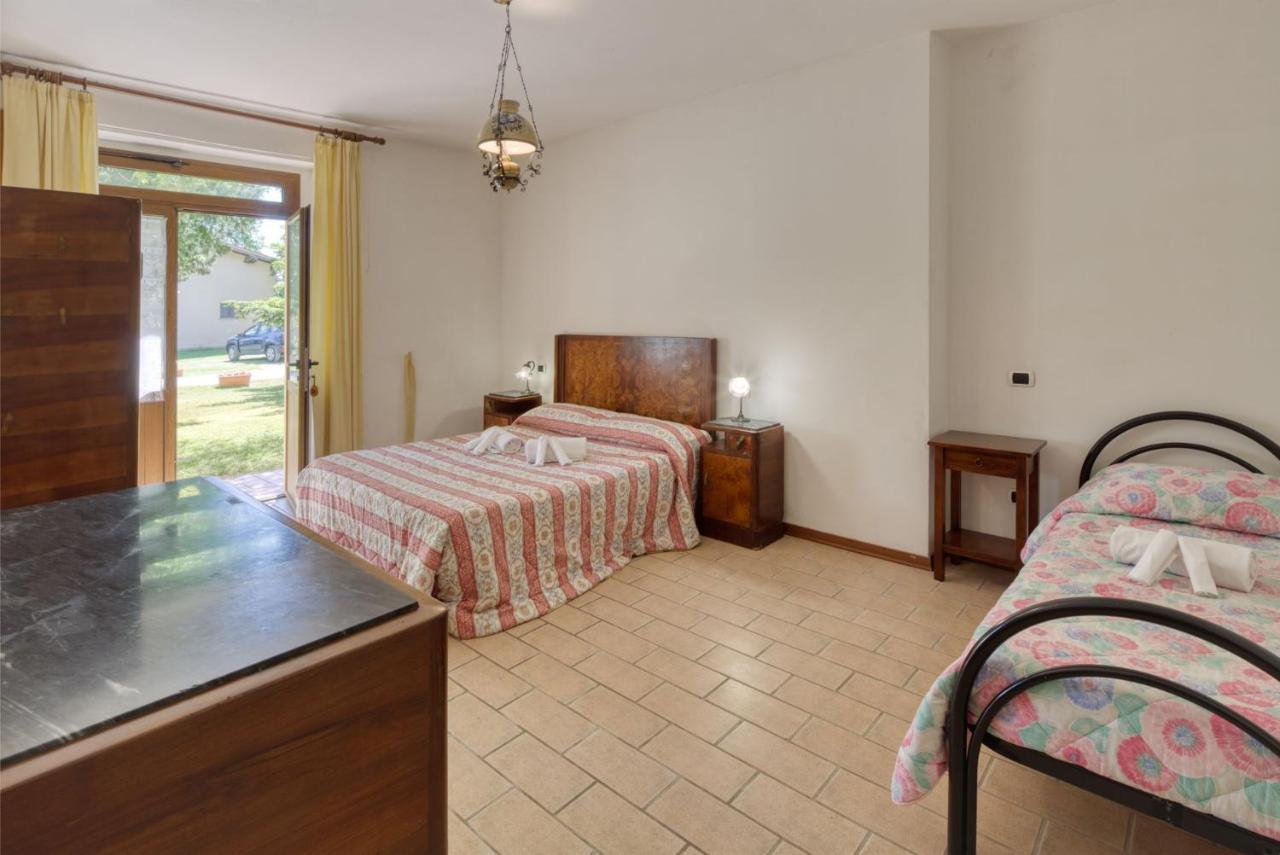 גוביו Agriturismo Casella Del Piano מראה חיצוני תמונה