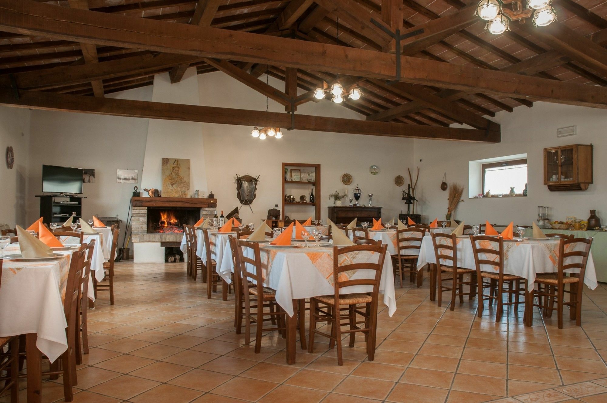גוביו Agriturismo Casella Del Piano מראה חיצוני תמונה